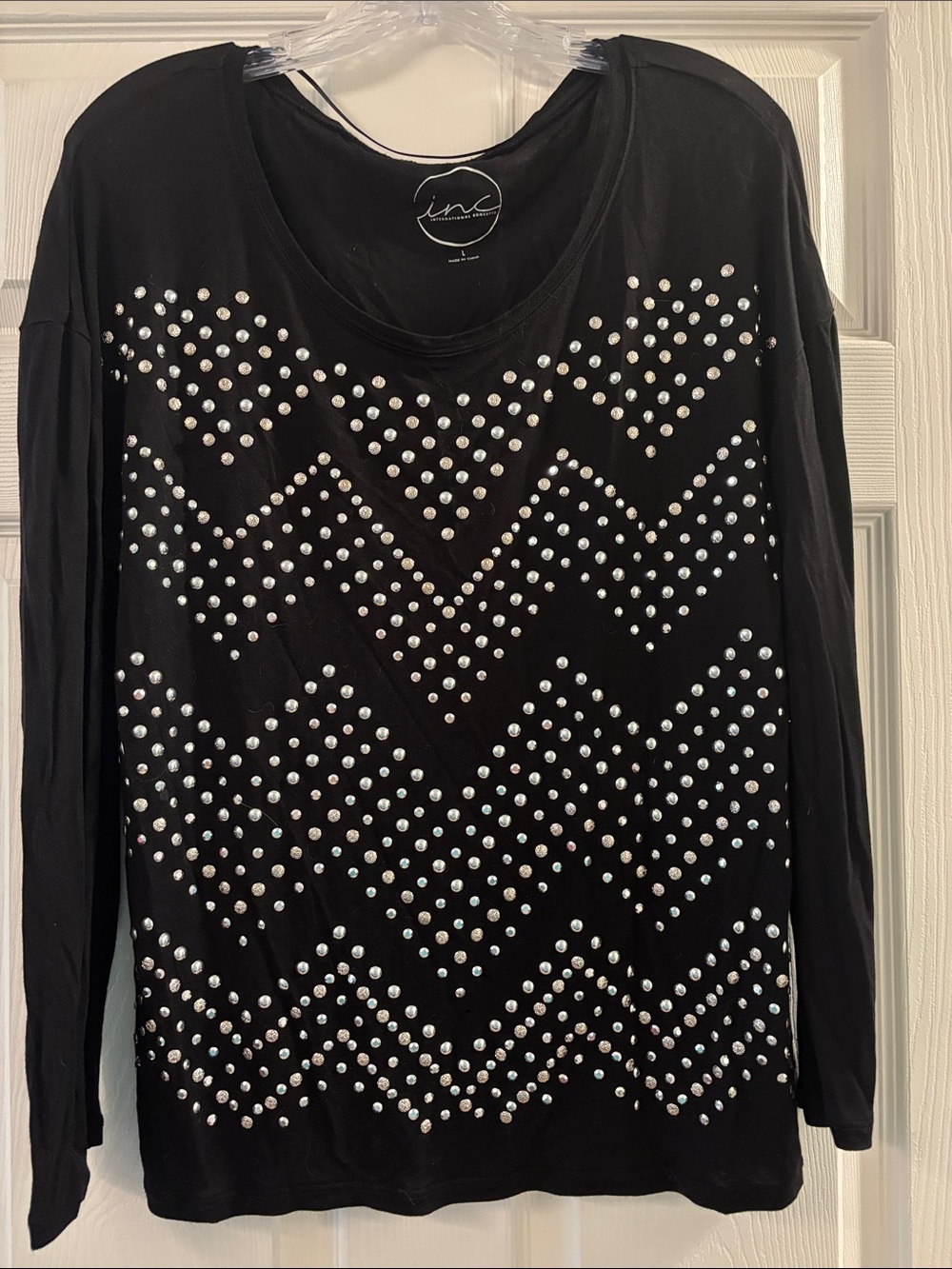 INC International Concepts Black Long-Sleeve Studded Chevron Tee